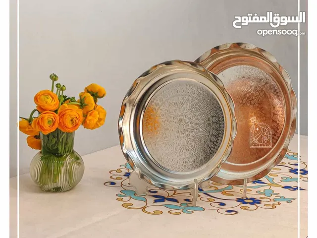 صينية نحاسية بأطراف مرتفعة إيرانية فاخرة