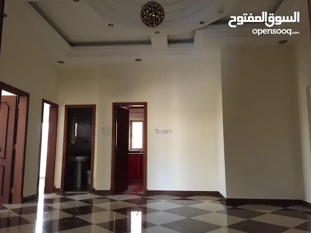 130m2 3 Bedrooms Apartments for Rent in Muharraq Busaiteen
