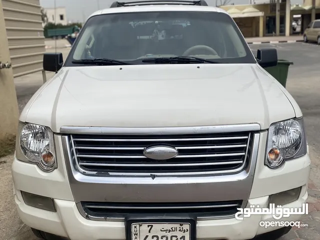 Used Ford Explorer in Mubarak Al-Kabeer