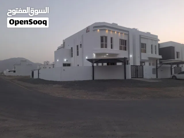 للبيع فلة بولاية العامرات مدينة النهضة (من المالك مباشرة)
