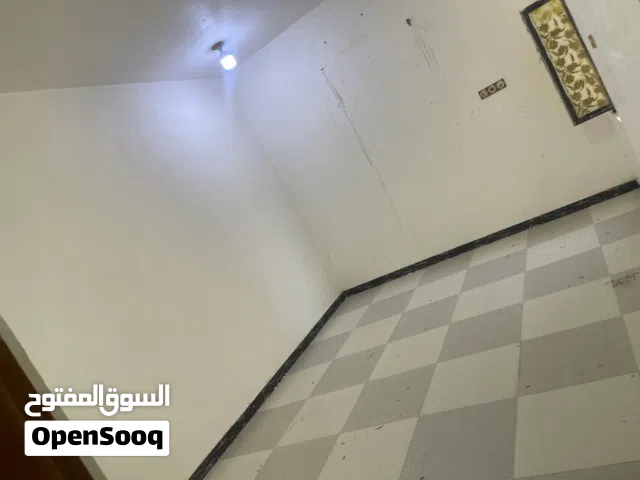 دار الايجار علىً  شارع عام  البصره  الزبير شارع مدرسة القتال نهايته