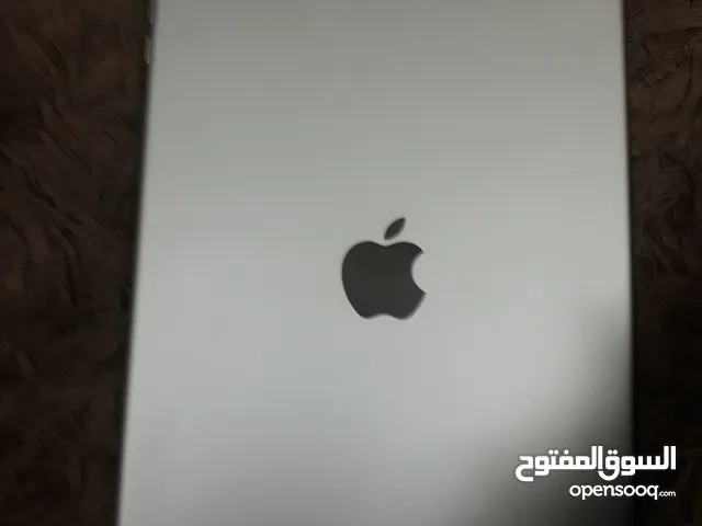 Apple iPad 6 32 GB in Benghazi
