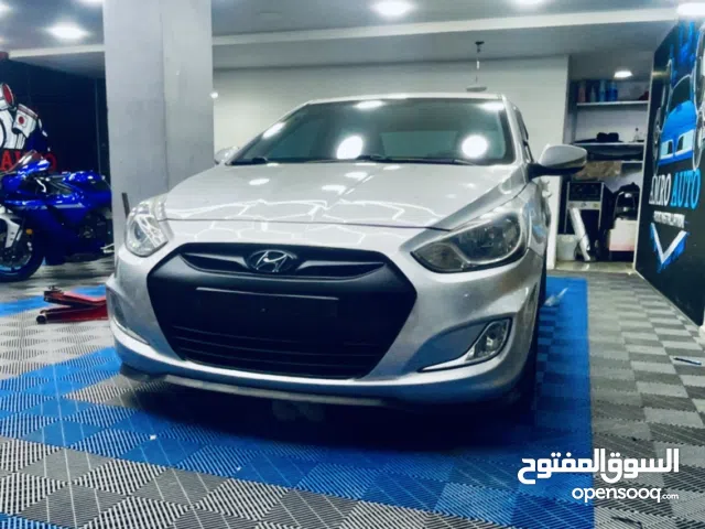 اكسنت 2014. بحالة الشركة 1،4 4 غيار