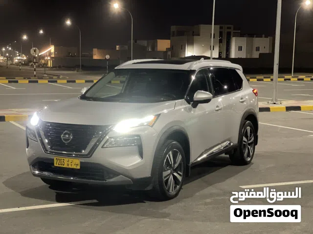 2021 نيسان روج SL