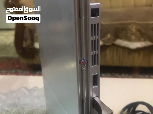 سلام عليكم وصل بلي ستيشن 2 قطعه سلفر نادره فري ريجن ياباني