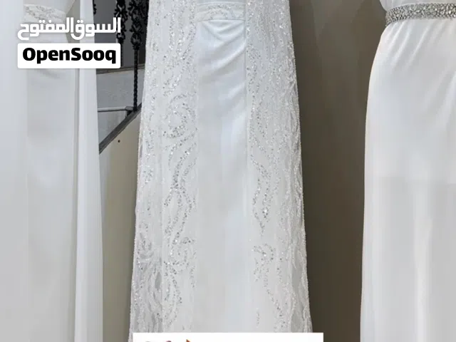 فستان خطوبه ملبوس مره وحده فقط