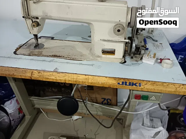 للبيع مكينة خياط جيدا