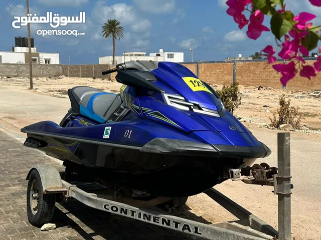 موطو بحر ياماها 1800