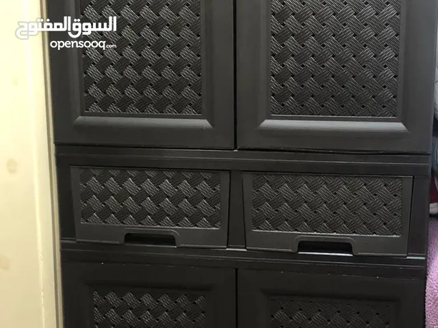 خزانة بلاستيك لون بني