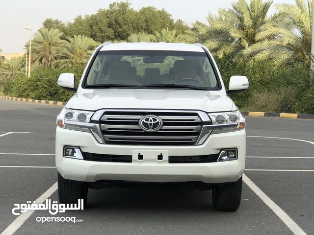 LAND CRUISER MODEL 2016 G CC CAR PERFECT CONDITION INSIDE AND OUTSIDE  NO ANY MECHANICAL PROBLEM