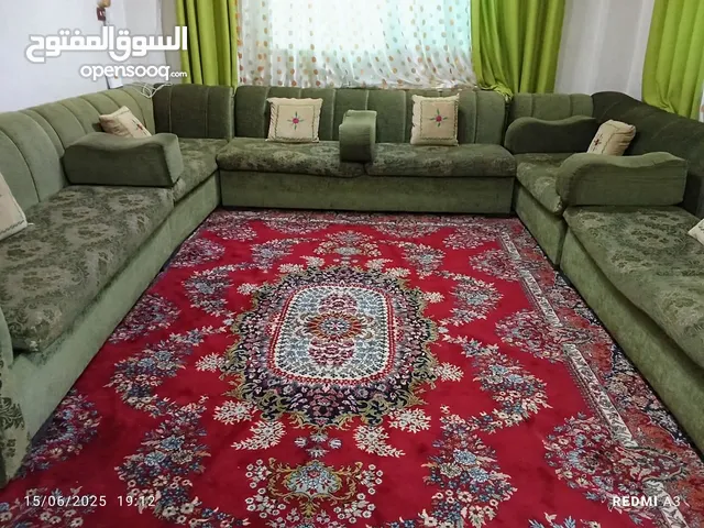 طقم جلسة مع برادي