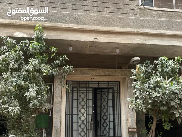 135 m2 3 Bedrooms Apartments for Sale in Cairo Hadayek al-Kobba