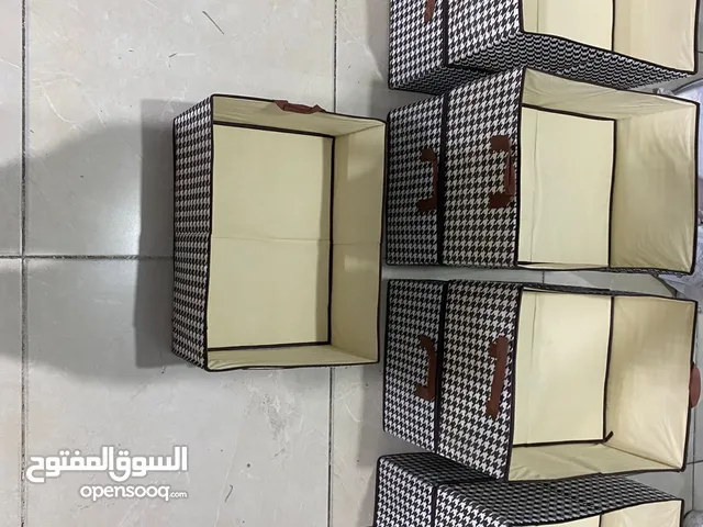 منظمات الملابس حجم كبير مبطن ثقيلة ومرتبة بدي ابيع كل عشر حبات سوا بسعر حررررق وهاي صورتهم عالواقع