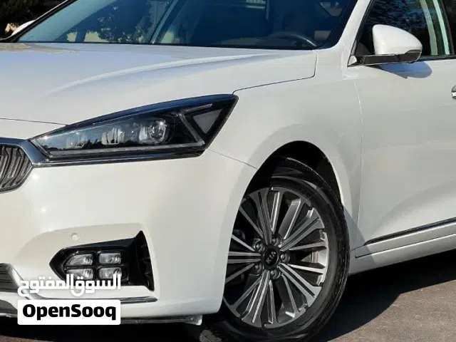 2018 كيا كادينزا Premium