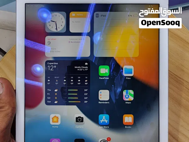 ipad Air2 32gp storage full clean wattery available 15.4.2 update pubg or freefire working