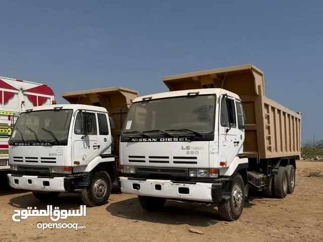 للبيــــع الـمسـتعـجــل قـــلابــــات نـــيســــــــــــــــان مــــــوديــــل 2005