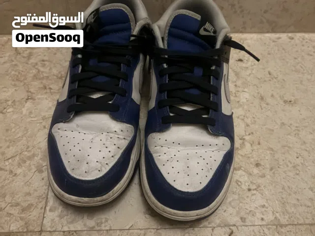 Jordan Lows blue and white