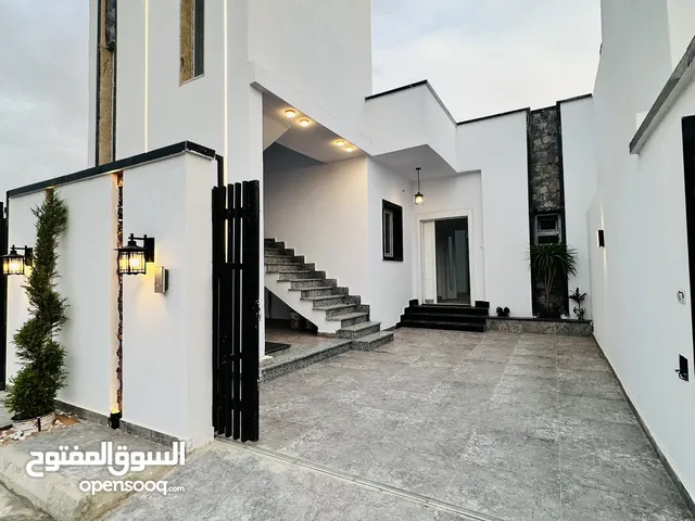 178 m2 3 Bedrooms Townhouse for Sale in Tripoli Khallet Alforjan