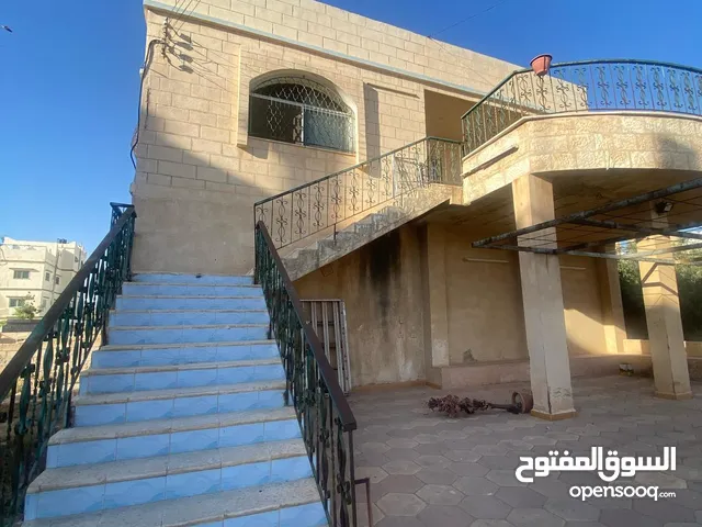 منزل عائلي طابقين الزرقاء