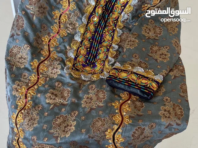 لبس عماني تقليدي ( لبس الشرقيه)