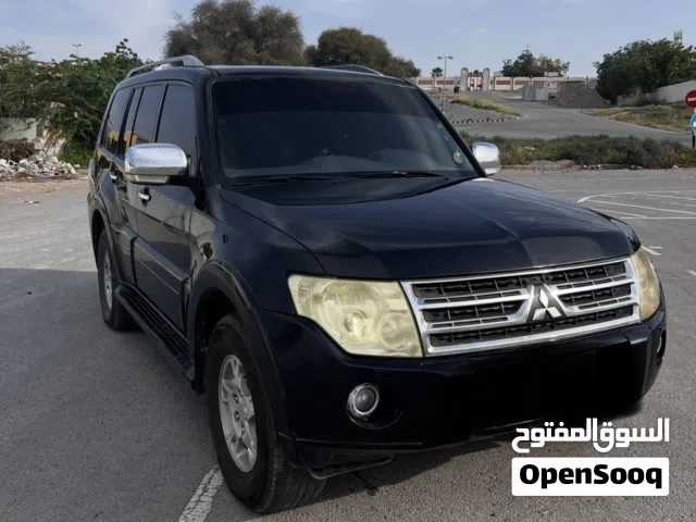 2009 ميتسوبيشي باجيرو GLS Top