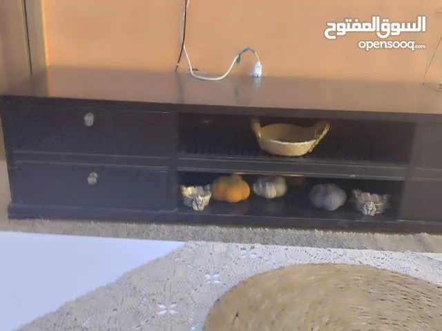 طاوله تلفزيون السي دي خشب زان ثقيله