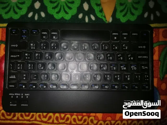 كيبور بلوتوث بتصميم انيق