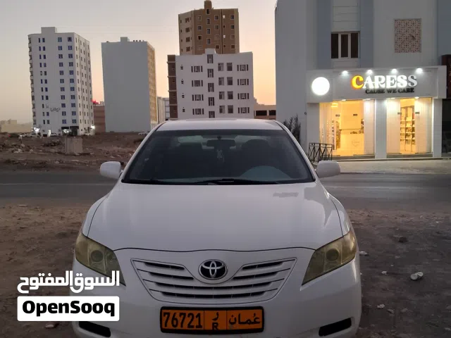 تويوتا كامري2009 6 سلندر اعيد دهنها بالكامل للبيع سنه كامله ملكيه