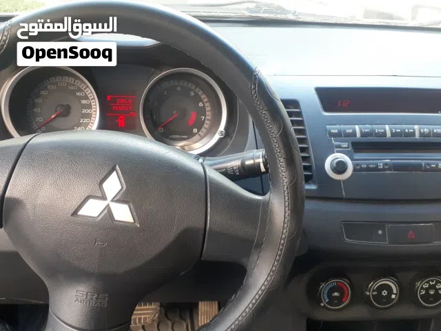 2009 ميتسوبيشي لانسر GLX
