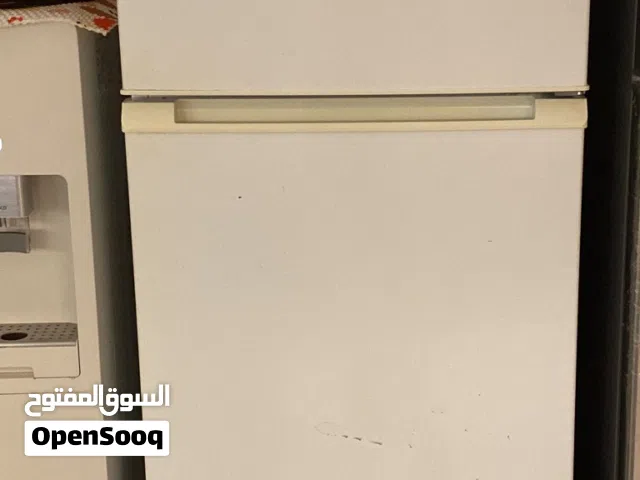 للبيع ثلاجة Wansa بابين (فريزر علوي