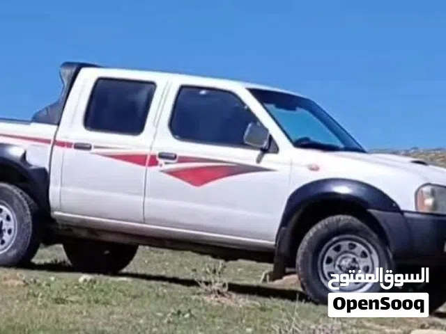 2008 نيسان اخرى