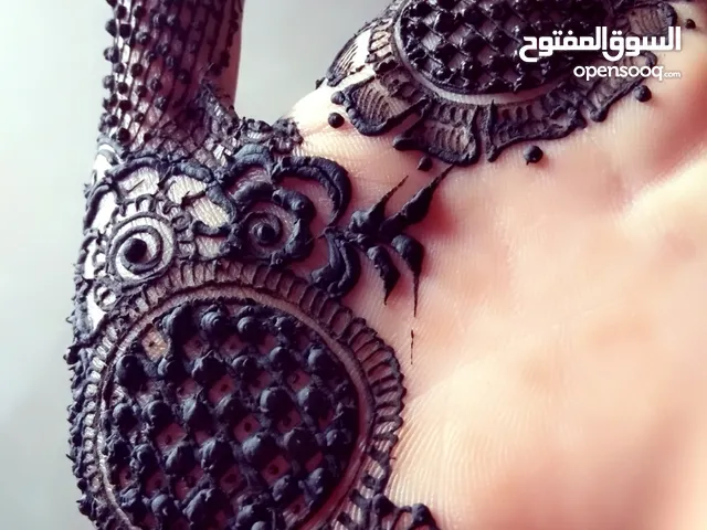 Ayza henna artist all type mehndi and classes