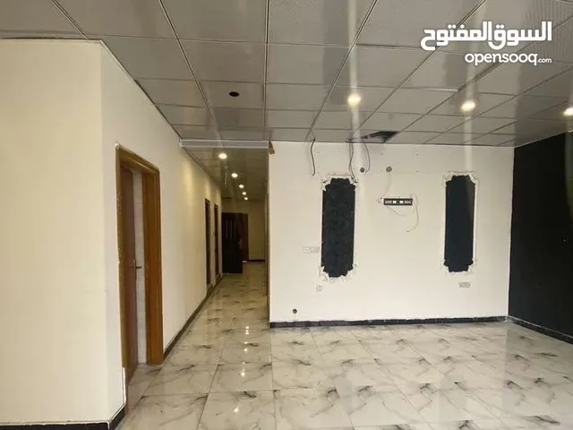شقك مكتبية تشطيب حديث للايجار في منطقة حي صنعاء