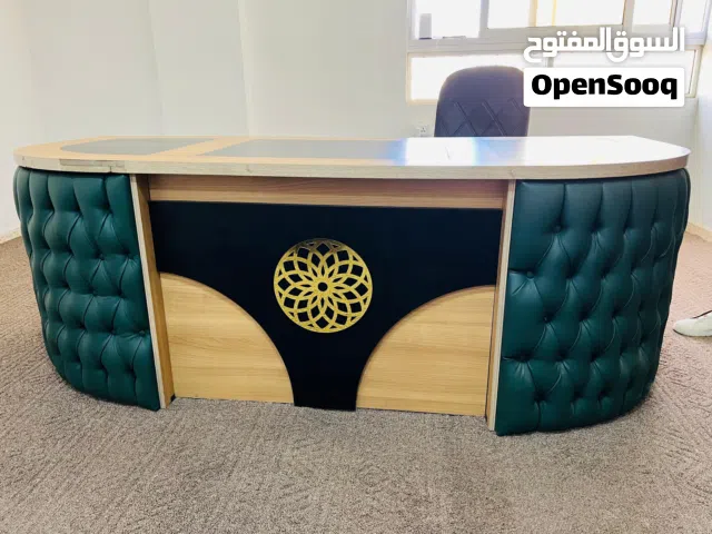 -مكتب مدير نخب اول فاخر جدا جدا جدا استخدام بسيط