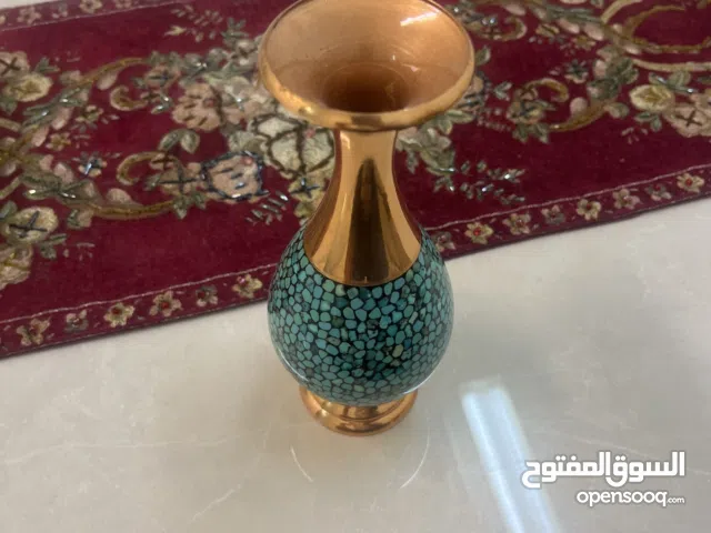 Luxury Handmade Copper Vase with Turquoise Stone مزهرية نحاس فاخرة مرصعة بحجر الفيروز