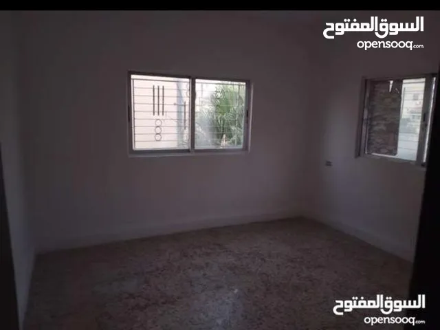 111 m2 4 Bedrooms Apartments for Sale in Amman Marka Al Shamaliya