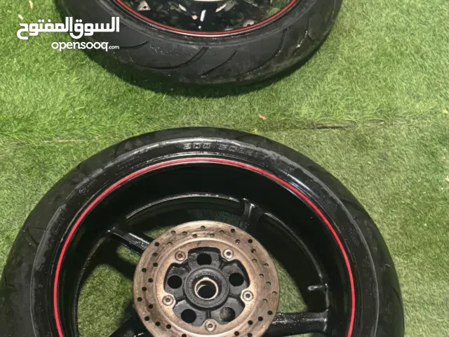 2008 ياماها YZF-R1