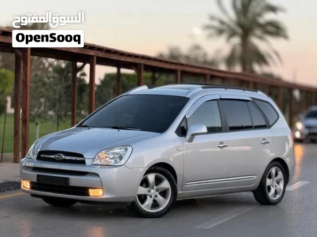 2008 كيا كارينز Luxury