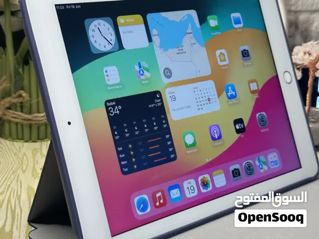 Apple iPad 6 32 GB in Muscat