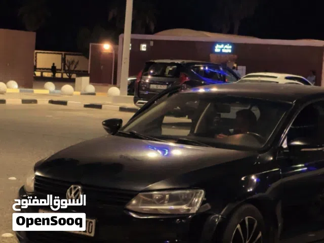 2013 فولكسفاغن جيتا Standard