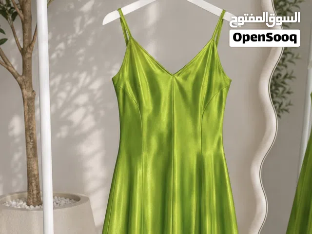 اللانجري فستان