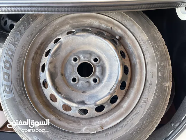للبيع رنقات مع التواير والكيبات