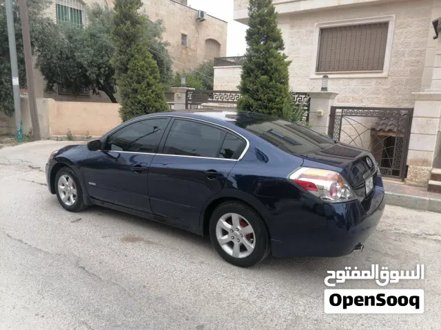 2010 نيسان التيما SL