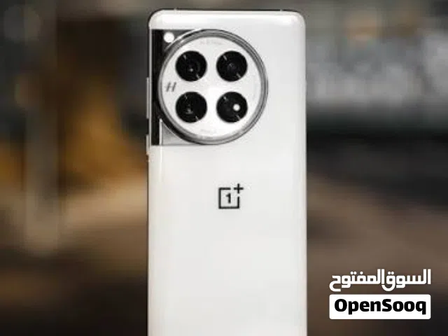 OnePlus 12 نسخة عالمية مع كامل اغراضو للبيع