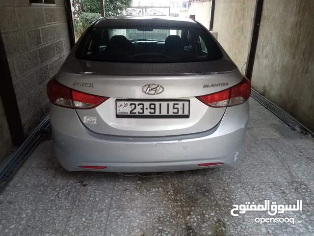 هونداي إلنترا 2013