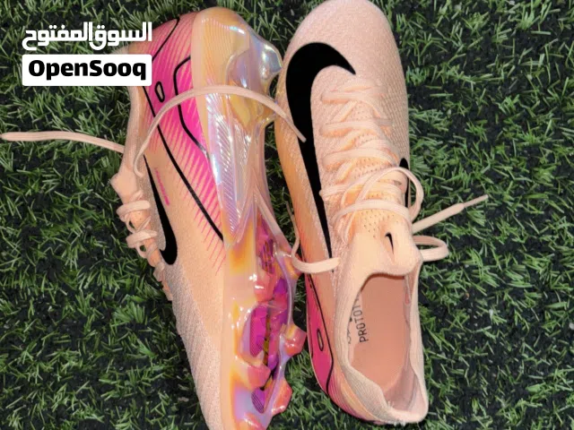 بوط نايك air zoom جديد 100٪ على 30 مقاس 41