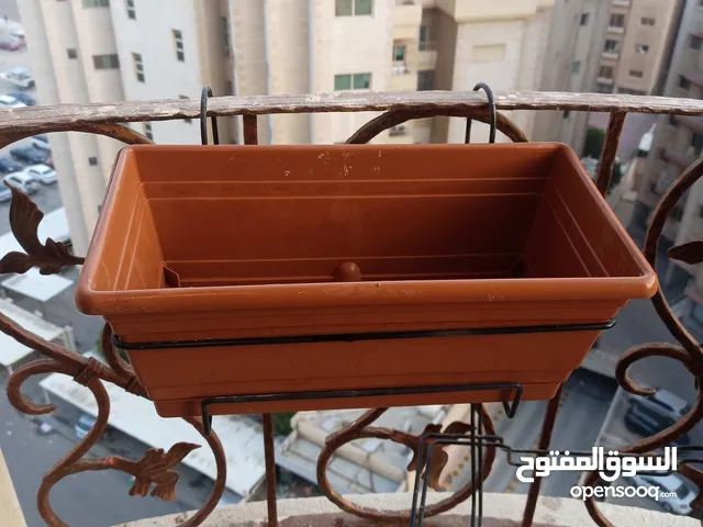 فازات للزرع للحديقه الخارجيه