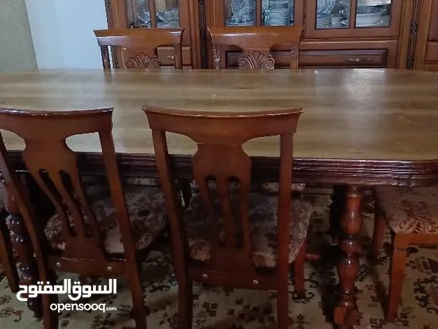 طاولة أكل للبيع
