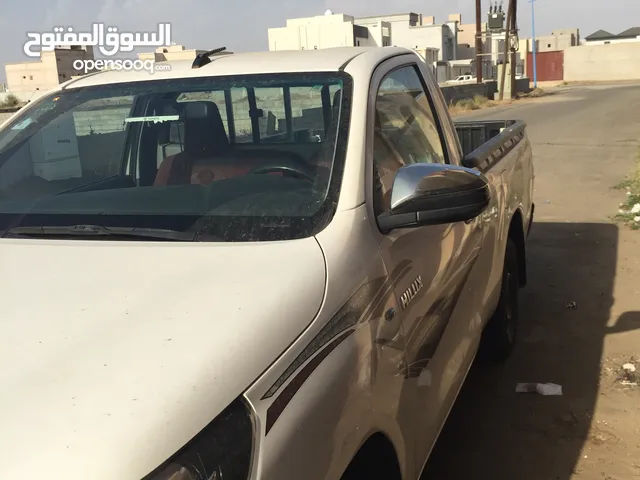 Toyota Hilux 2019 in Abu Arish
