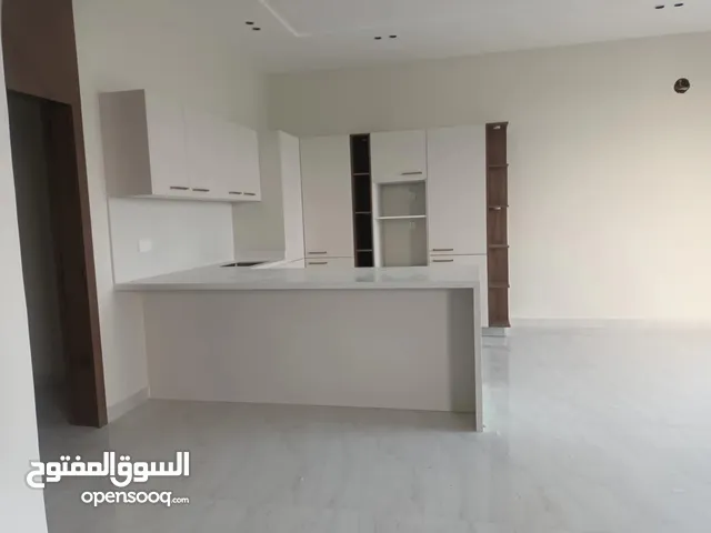 367 m2 5 Bedrooms Villa for Sale in Central Governorate Tubli
